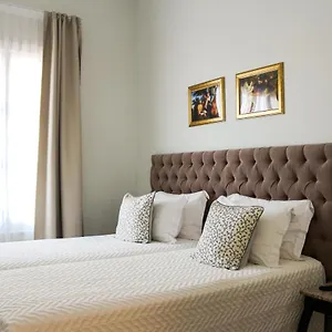 Hotel 9 Muses