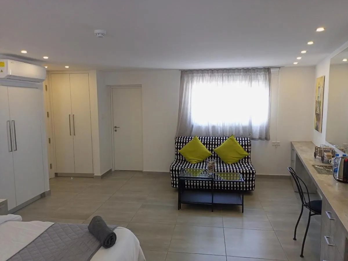 Aparthotel White 11 Lárnaca